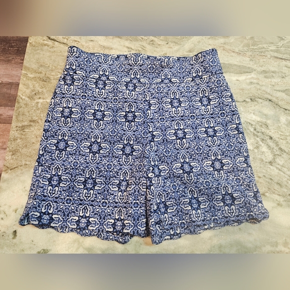 “Counterparts Women’s Small Blue Print Pull-On Stretch Shorts Rayon Blend” - Picture 1 of 8